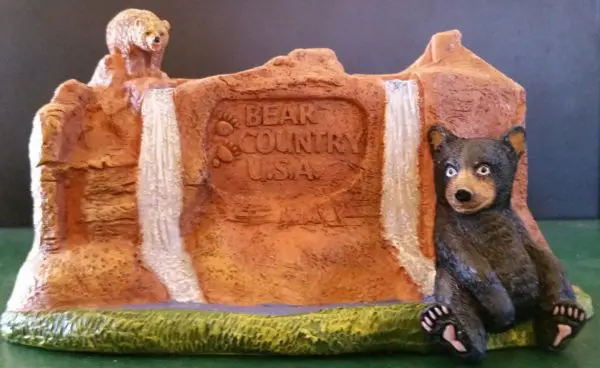 bear country replica sign