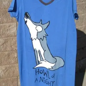 Women's Wolf V-Neck Nightshirt size Small/Medium